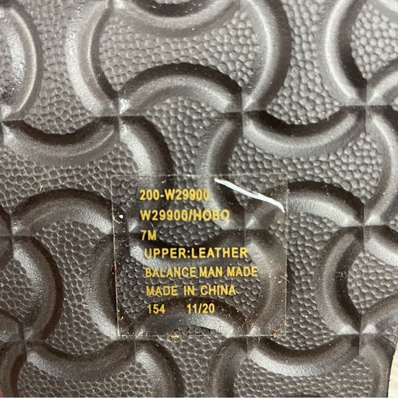 White Mountain Womens Hobo Leather Slip on Footbed Sandals. NIB Size 7 - Picture 8 of 13